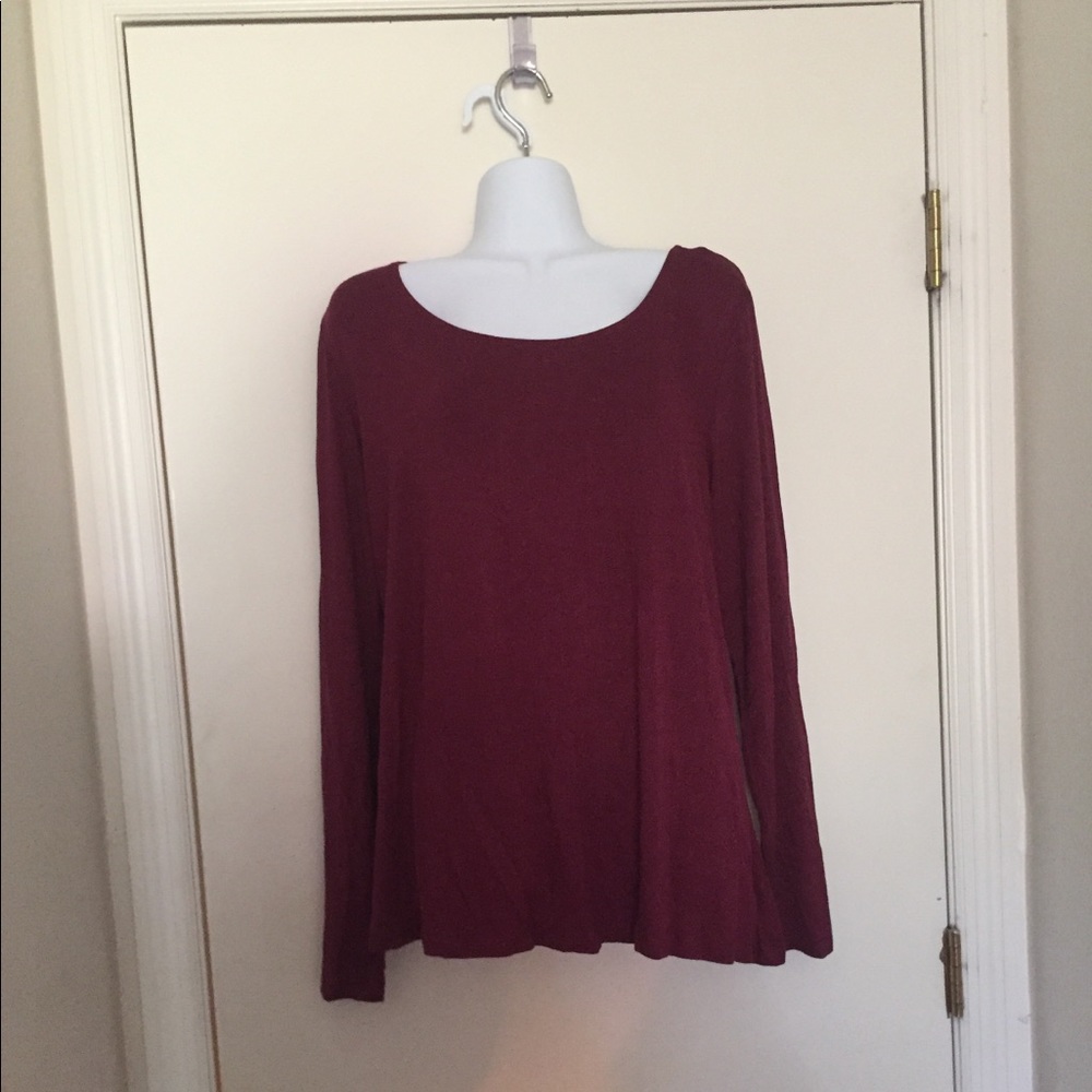 NWT top cranberry light weight